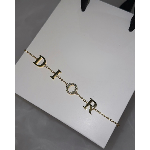 CR Armband in Gold