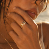 Radiance Curve Ring