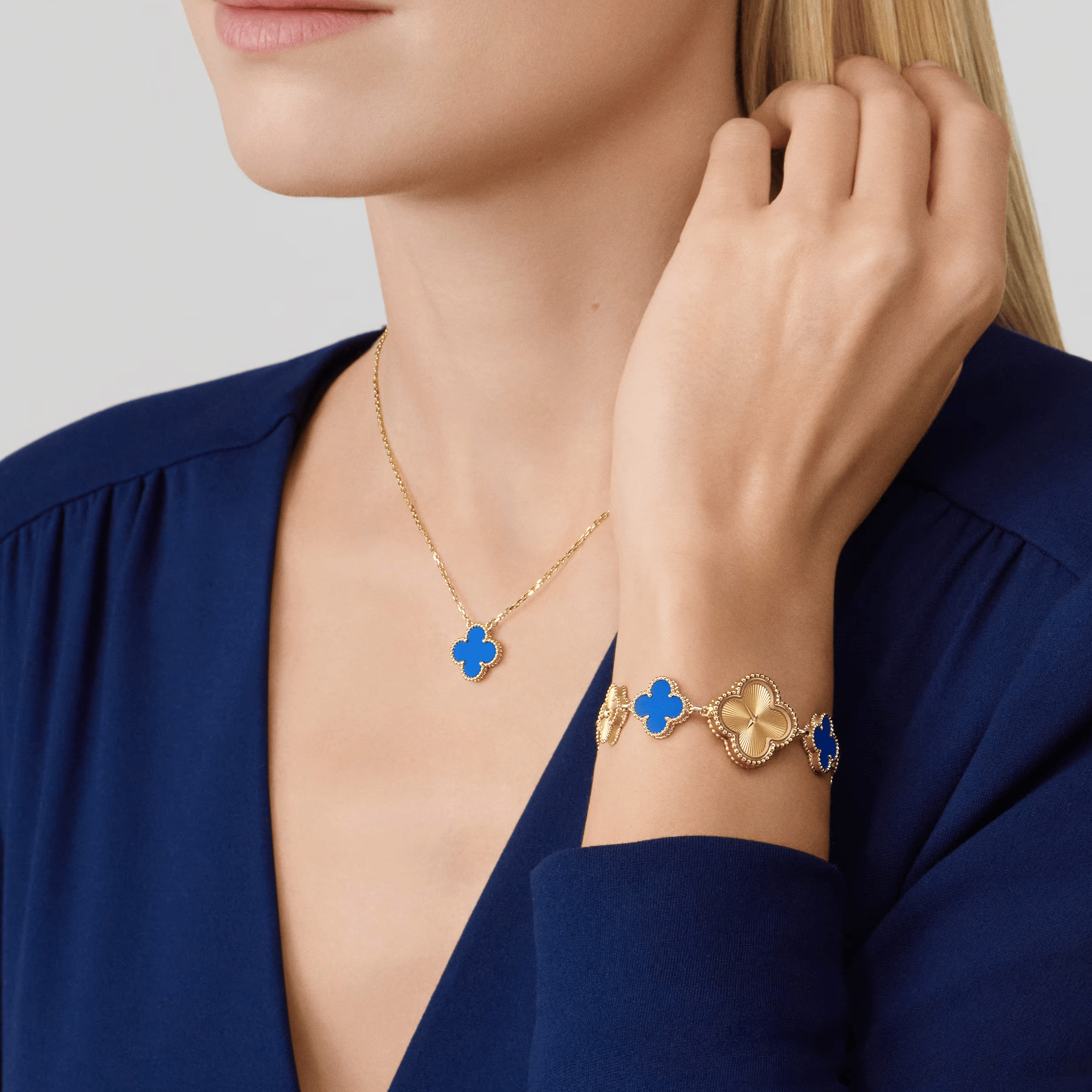 KLEEBLATT | Blaue Halskette