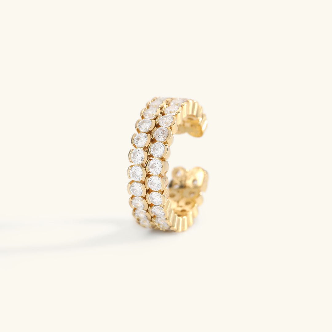 Cassandra Steinbesetzter Ring in Gold
