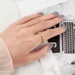 Chloe Offener Ring in Gold