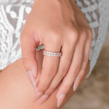 Clarisse Gemusterter Ring in Gold