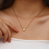 Herz-Initialenhalskette in Gold