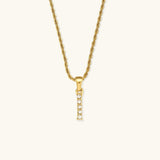 Maeve Diamant-Initialenhalskette in Gold