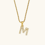 Maeve Diamant-Initialenhalskette in Gold