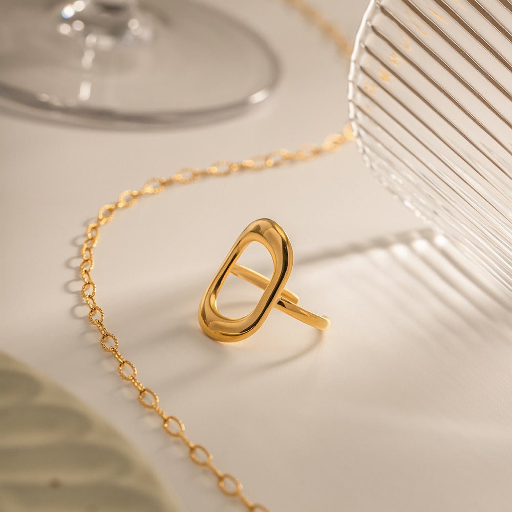 Noelle Unregelmäßiger Ring in Gold