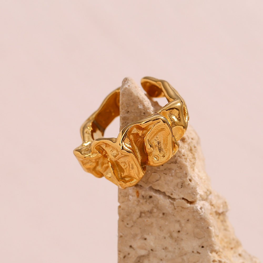 Paloma Skulpturaler Ring in Gold