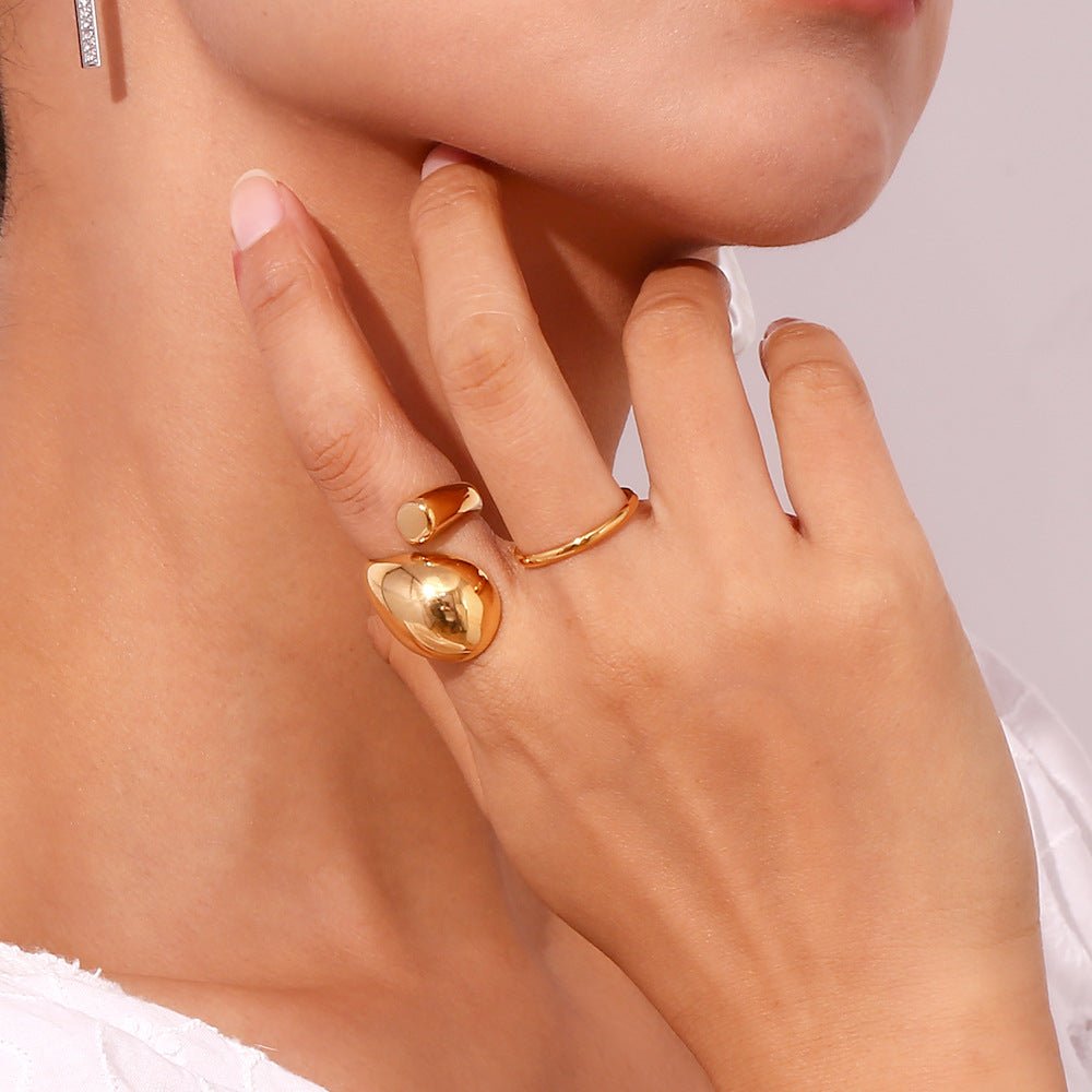 Rosie Geknoteter Ring in Gold