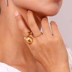Rosie Geknoteter Ring in Gold