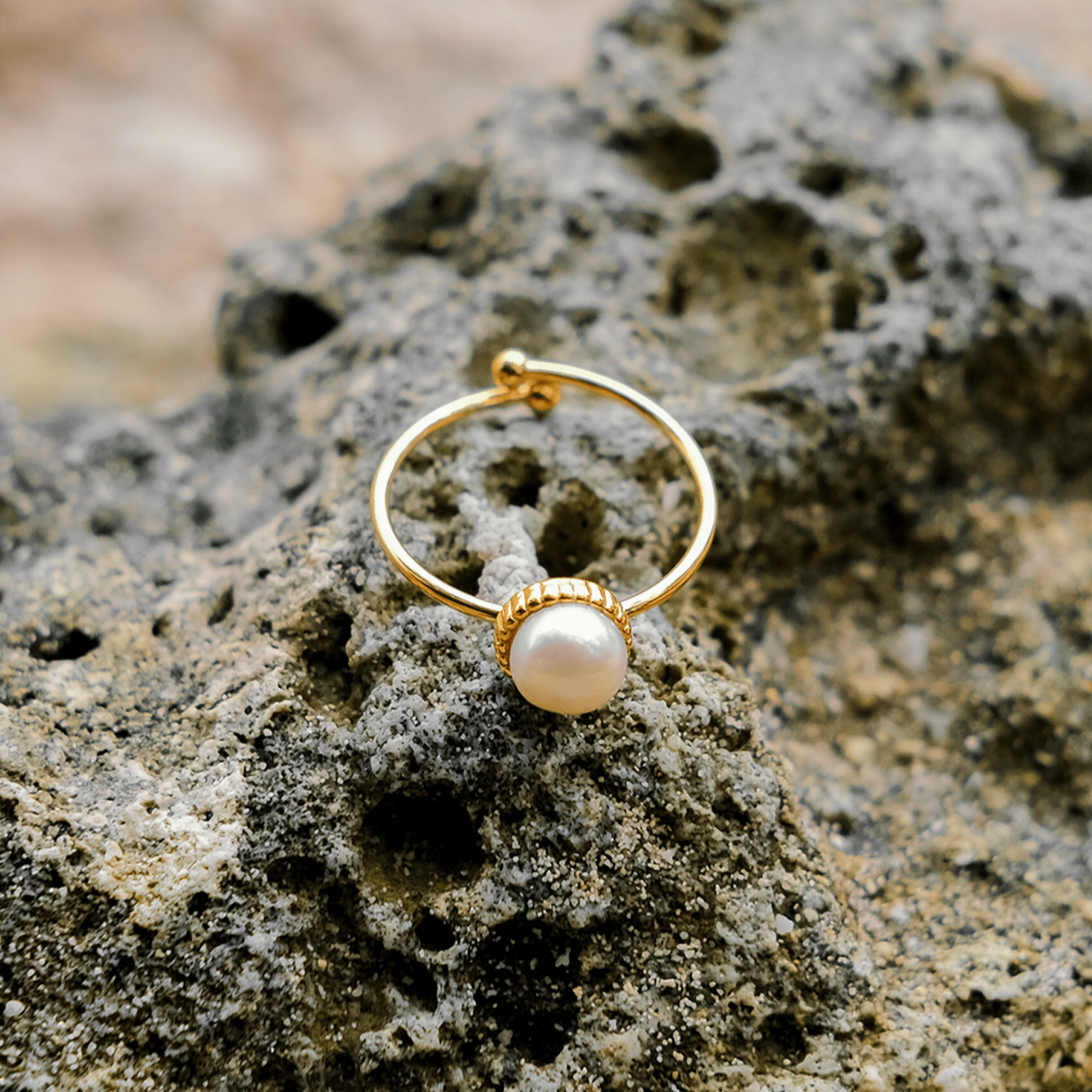 Solis Perlenring in Gold