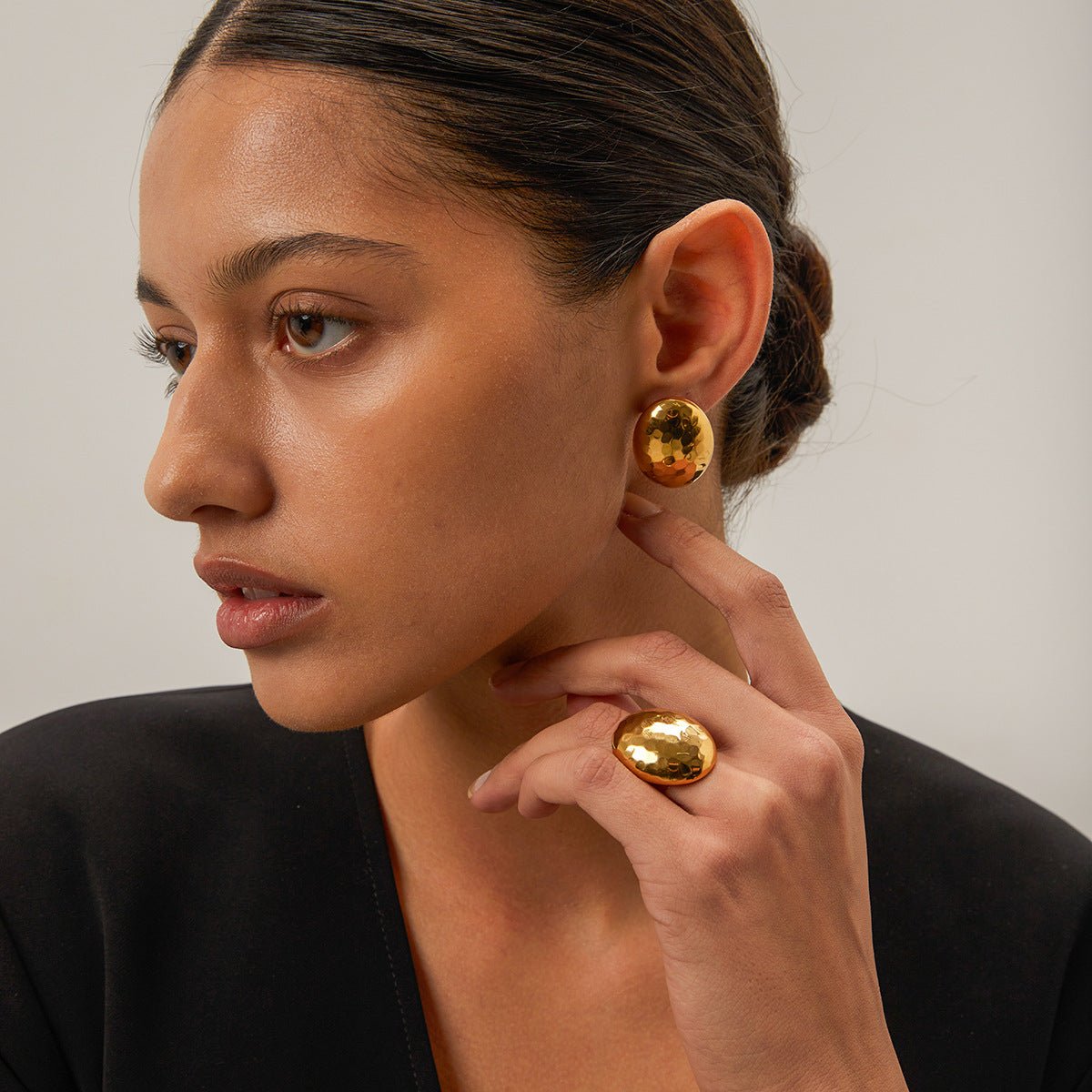 Thora Gehämmerter Ring in Gold