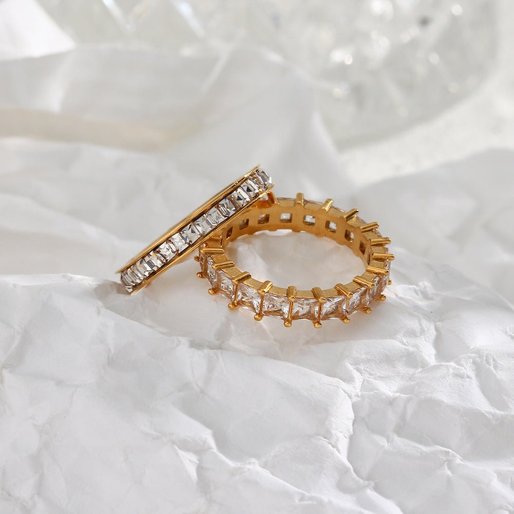 Unna Minimalistischer Ring in Gold