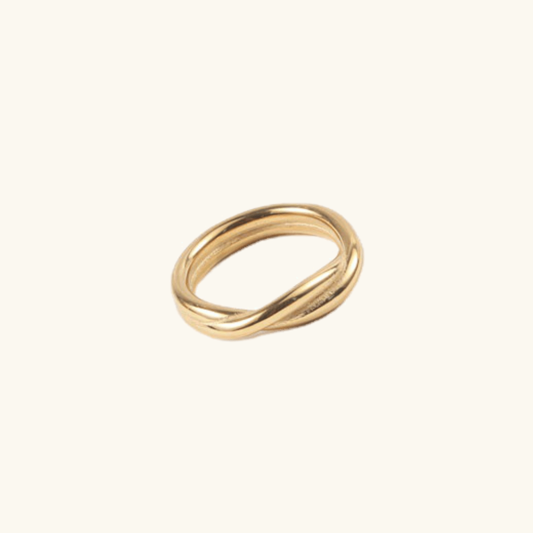Viola Gedrehter Ring in Gold